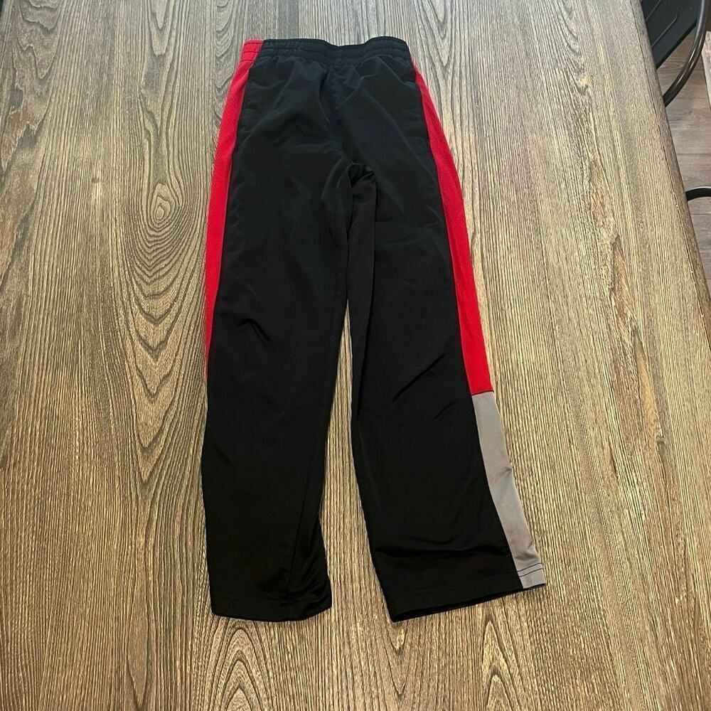 Starter Youth Boys Track Pants Elastic Waist Pull-On Black/Red/Gray Size L 10-12